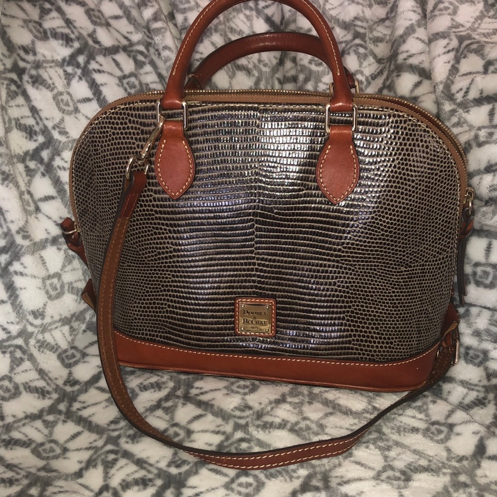Dooney & Bourke shoulder bag
